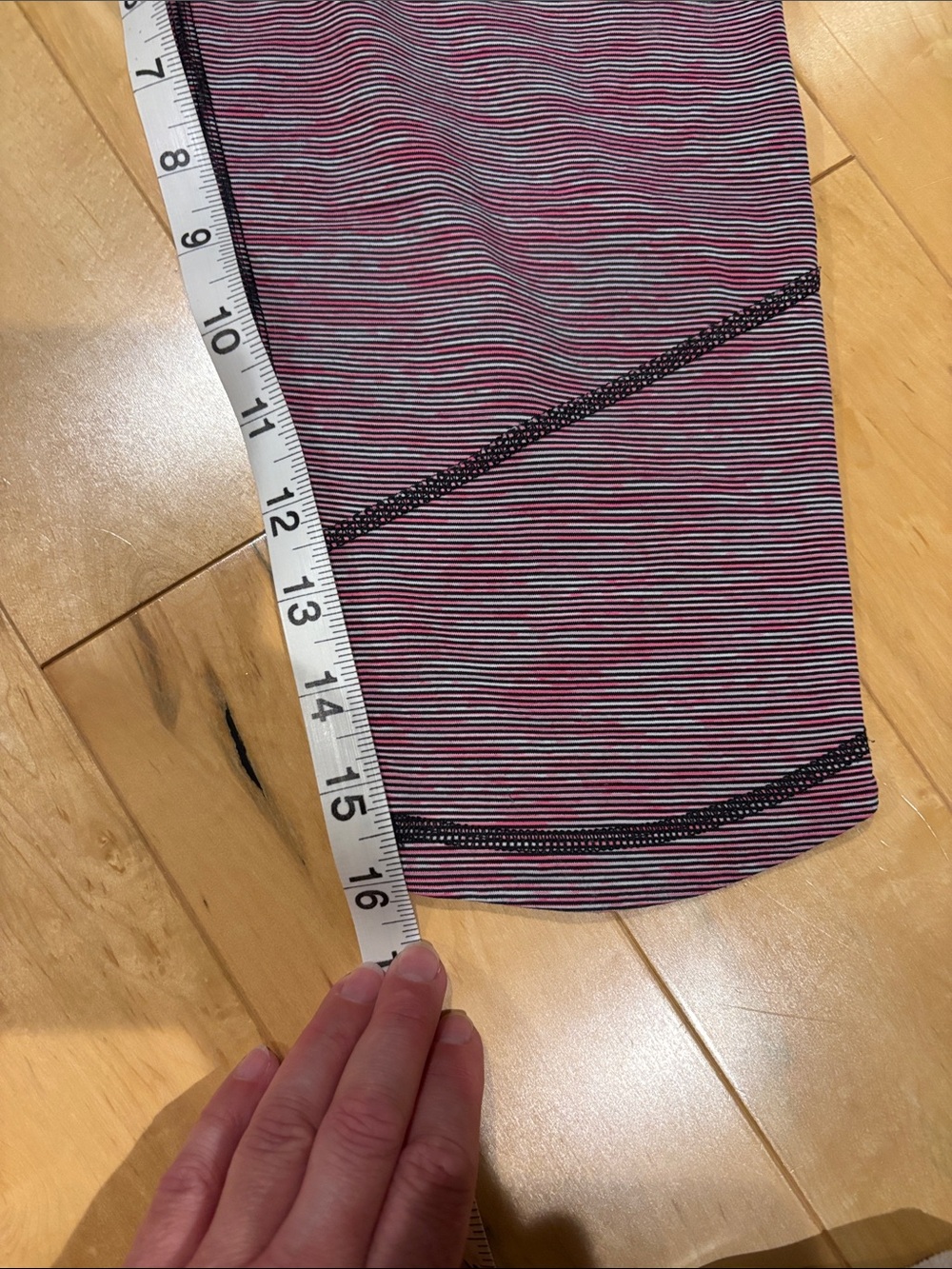 Lululemon capris - Picture 3 of 5